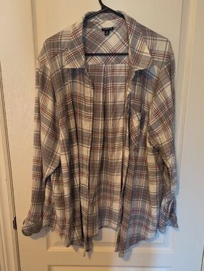 torrid Cream, Gray & Burgundy Plaid Button-Up